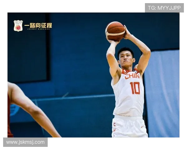 本赛季苏超最佳阵容揭晓 泰州队1人入选 南通队3人入选彰显实力